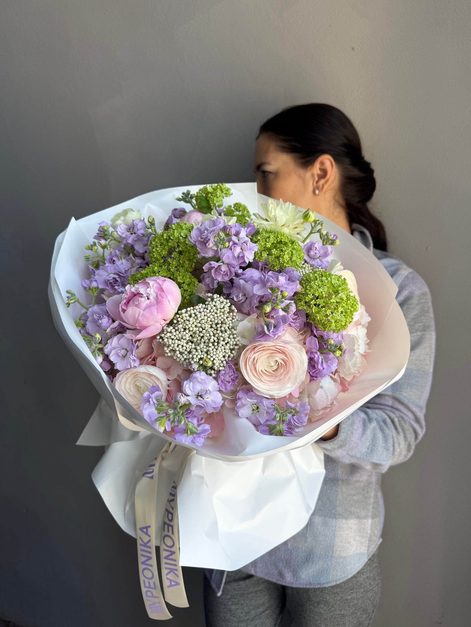Bouquet “Made for YOU” — hydrangea, peonies, ranunculus, viburnum, stock flowers