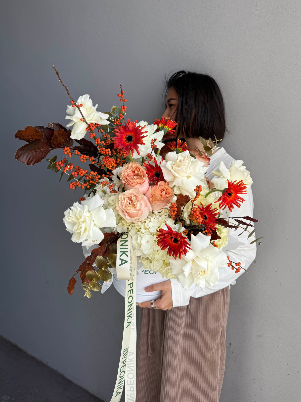 Flower Box “October Love” — gerbera, roses, hydrangea