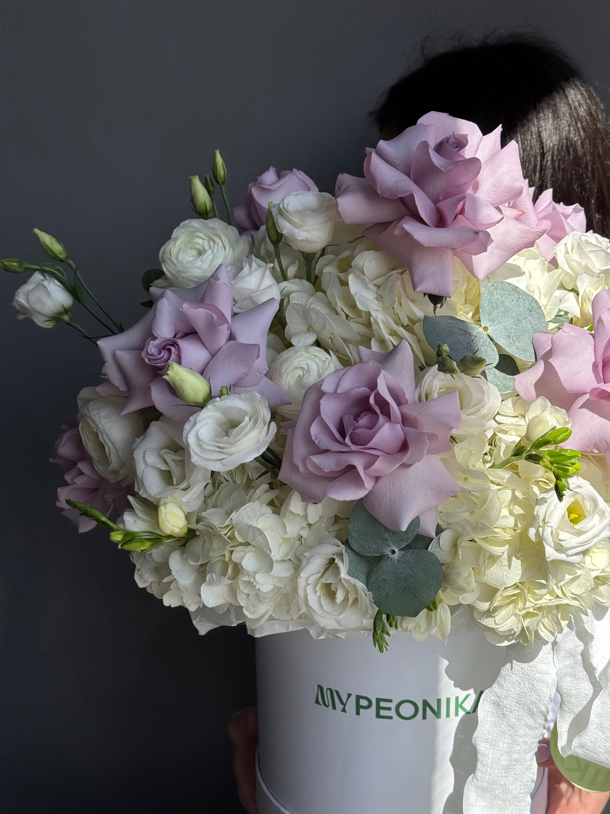 Flower Box “Lucid Dream” — hydrangea, eustoma, rose
