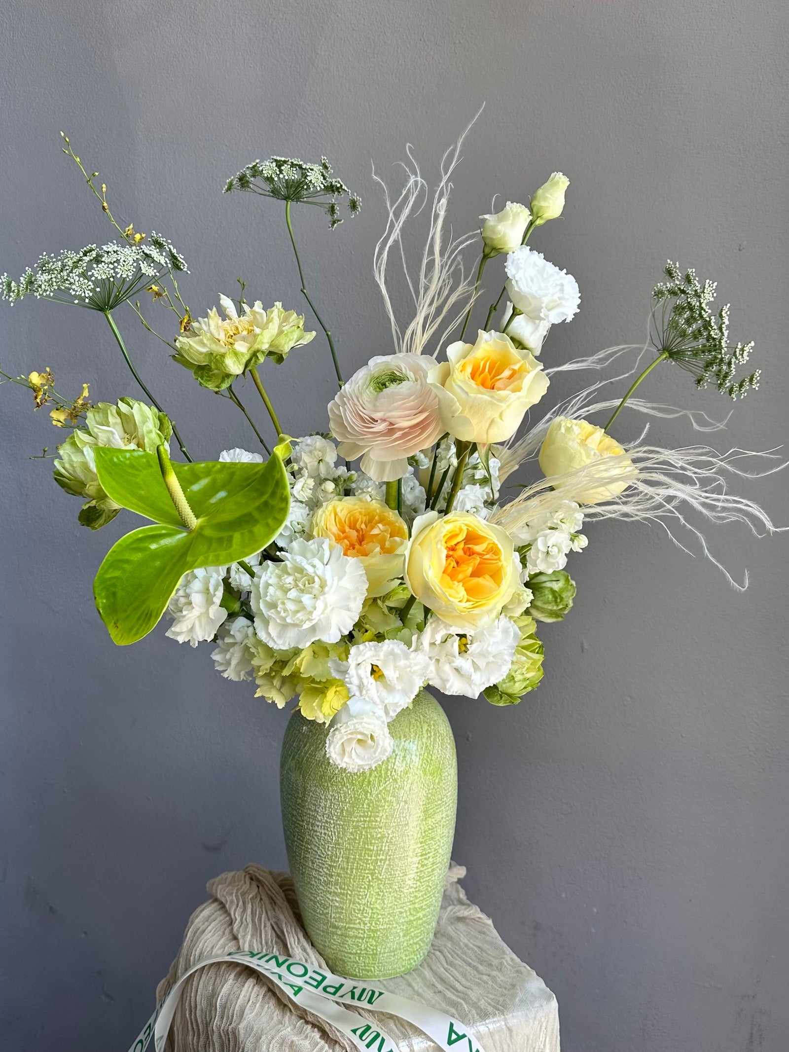 Vase Arrangement “Soft Jungle” — roses, veggie roses, lisianthus, anthurium