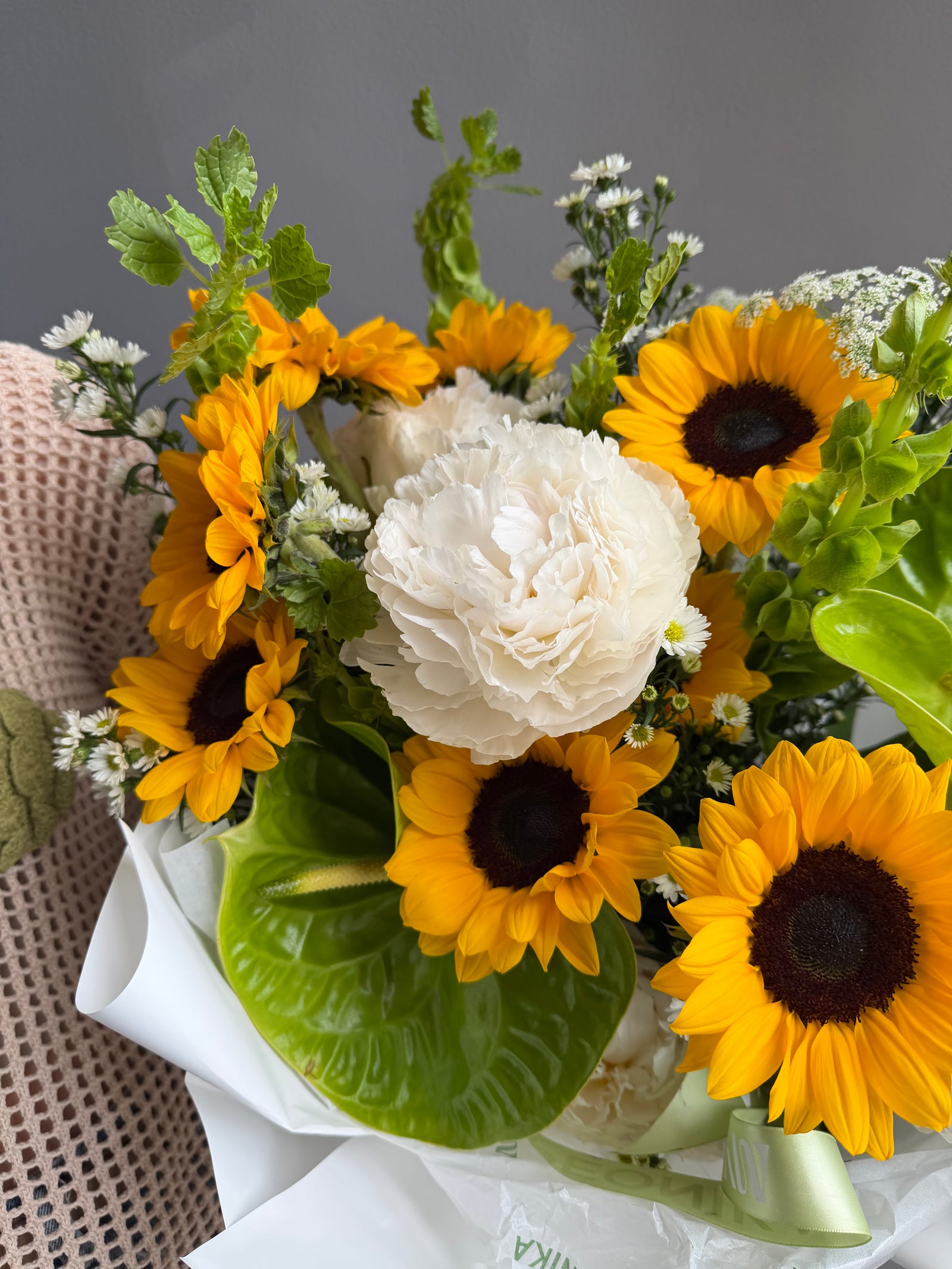Bouquet “Daylight Garden” — peonies, sunflowers, anthuriums