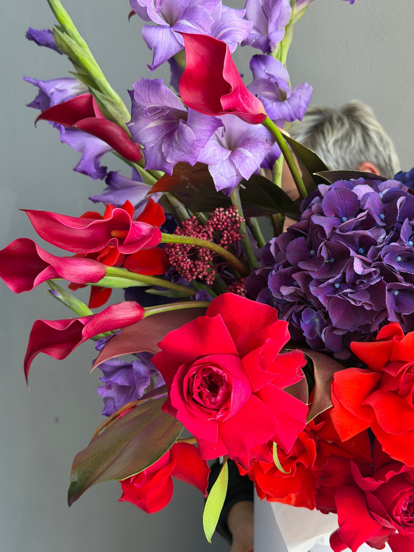 Flower Box “Drama Queen” — hydrangea, rose, amaranthus, gladiolus, decorative apple