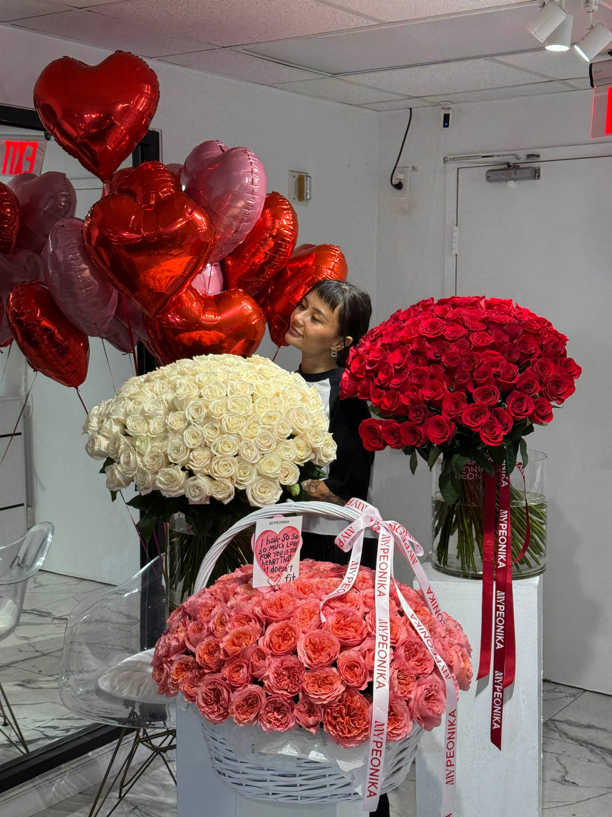 Luxury Flower &amp; Balloon Set “With All My Love” — Pink Expression roses, white roses, red roses, heart balloons