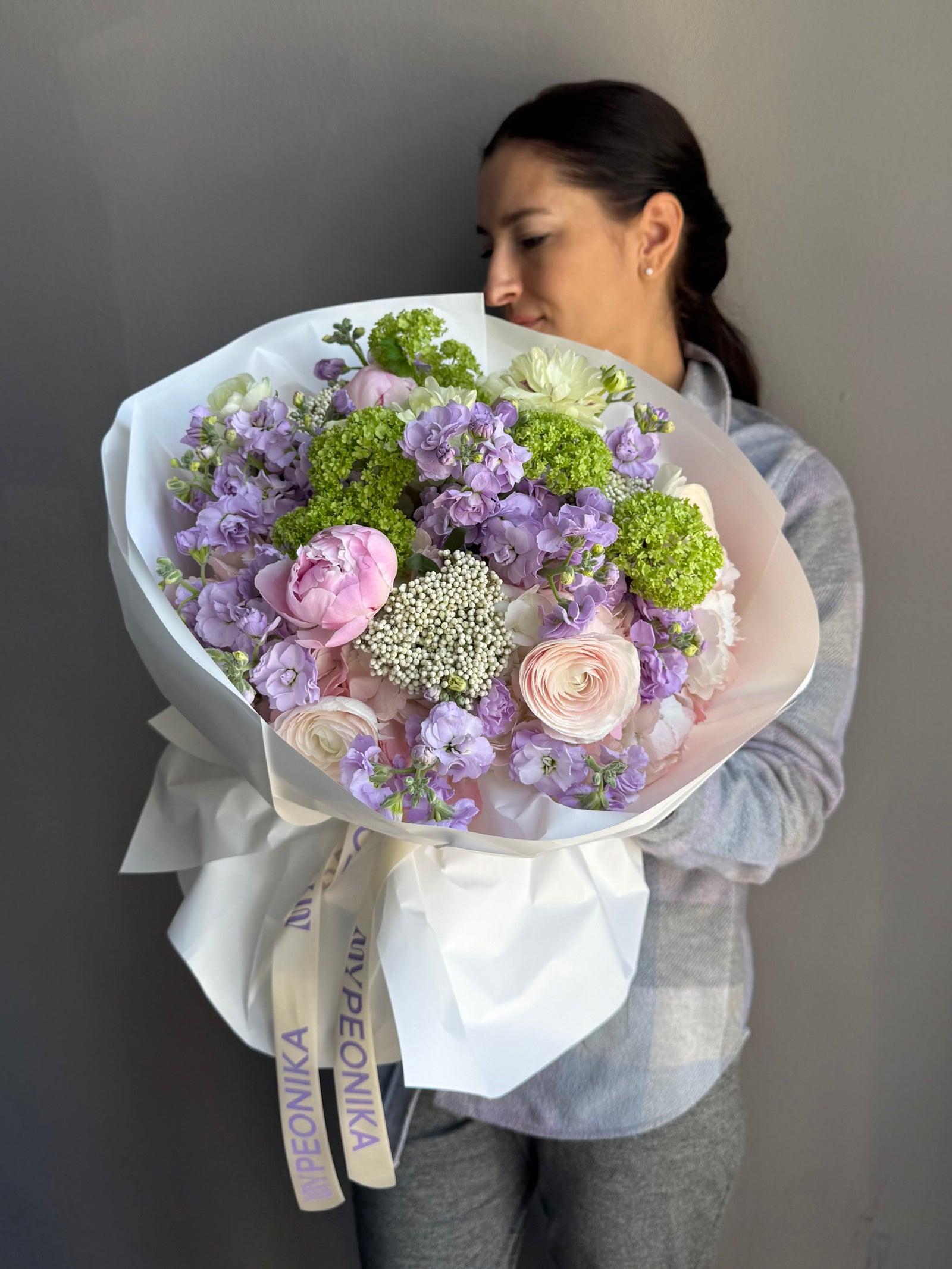 Bouquet “Made for YOU” — hydrangea, peonies, ranunculus, viburnum, stock flowers
