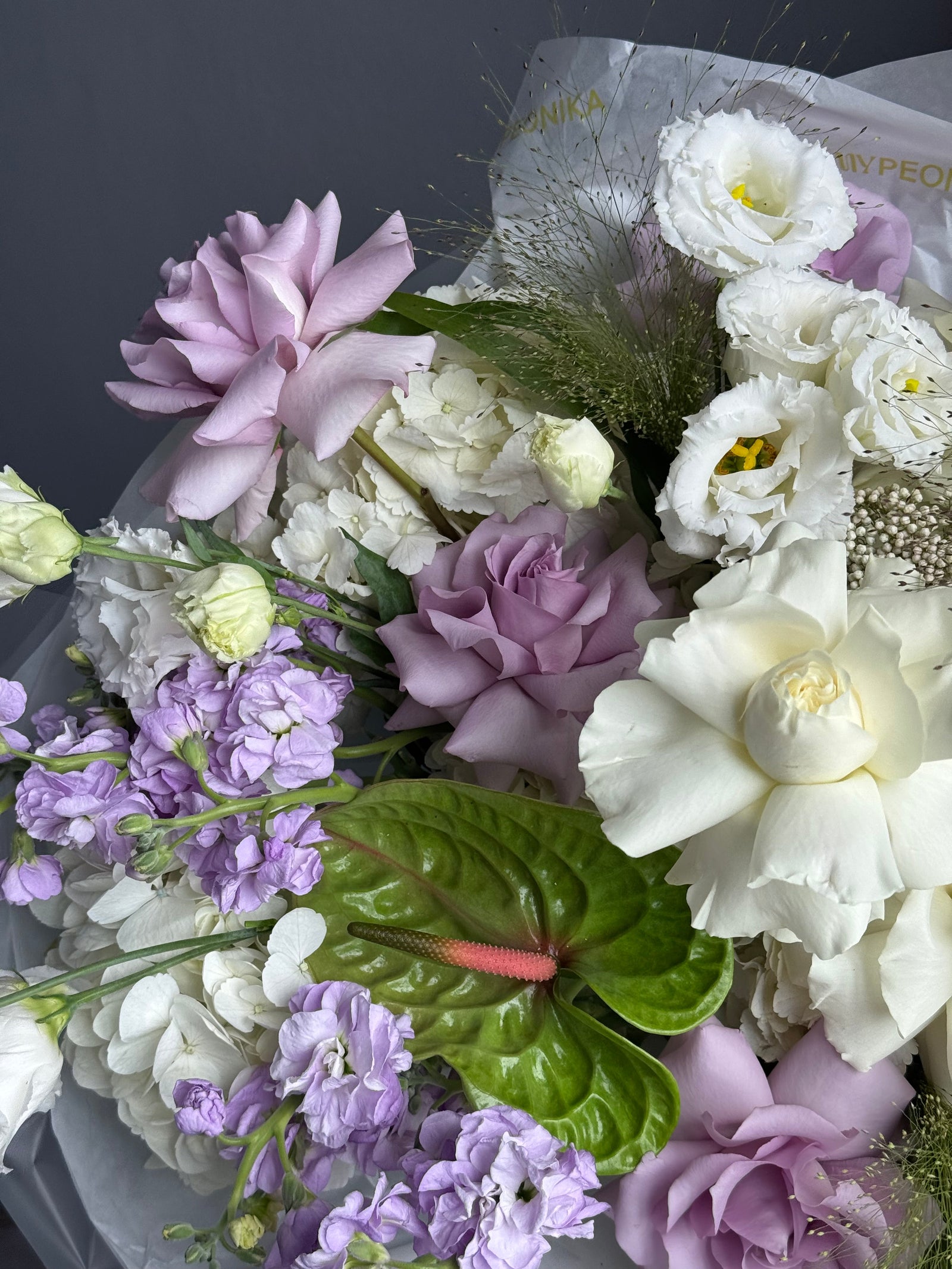 Bouquet “Velvet Bloom” — roses, delphinium, lisianthus