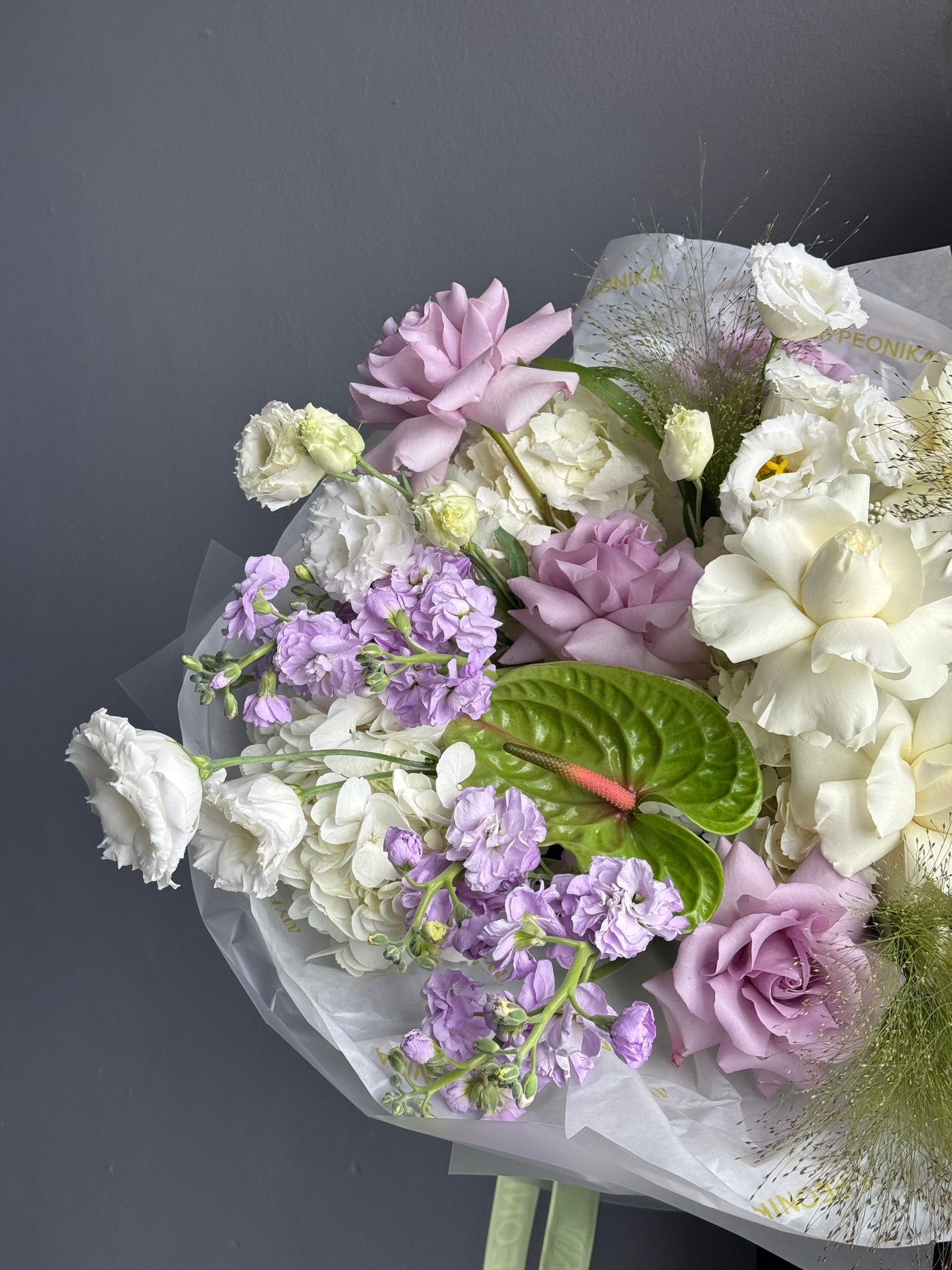 Bouquet “Velvet Bloom” — roses, delphinium, lisianthus