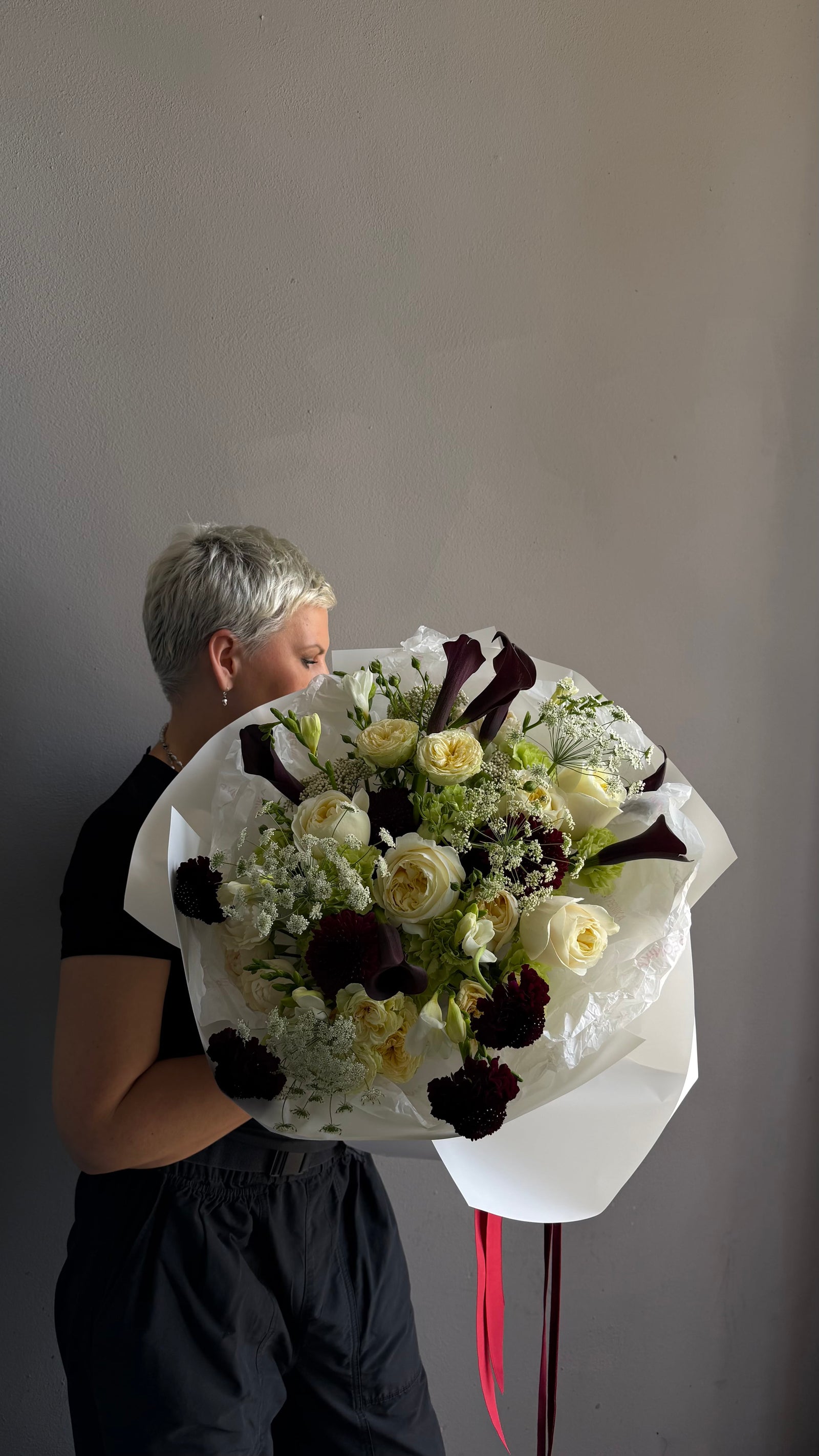 Bouquet “Avant Garde” - calla, roses, lisianthus