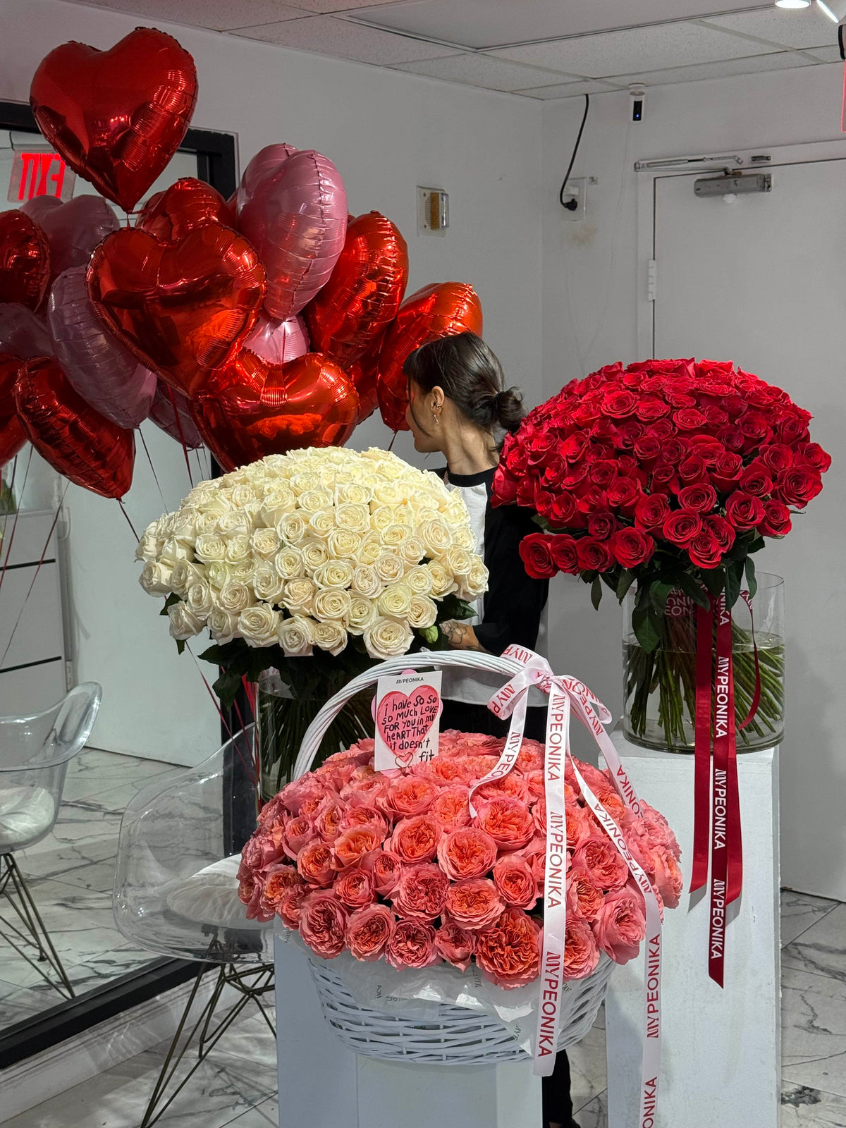 Luxury Flower &amp; Balloon Set “With All My Love” — Pink Expression roses, white roses, red roses, heart balloons