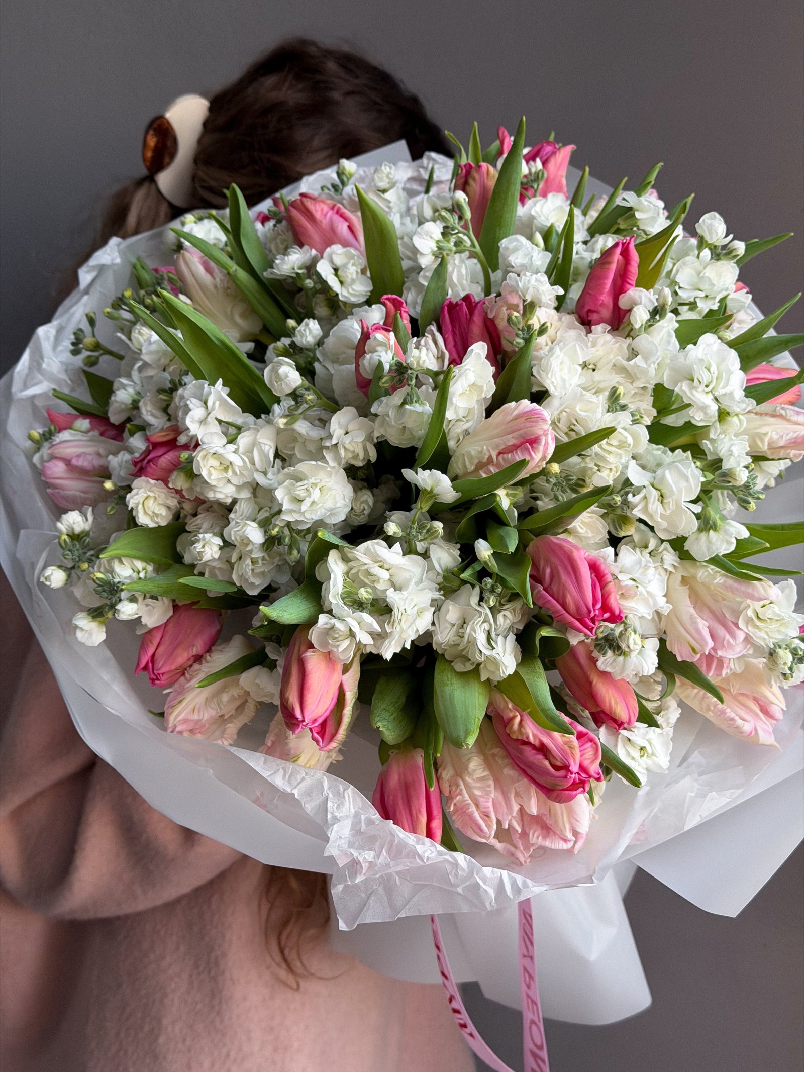 Duo Bouquet “Dreamy Ruffles” - stock, parrot tulips