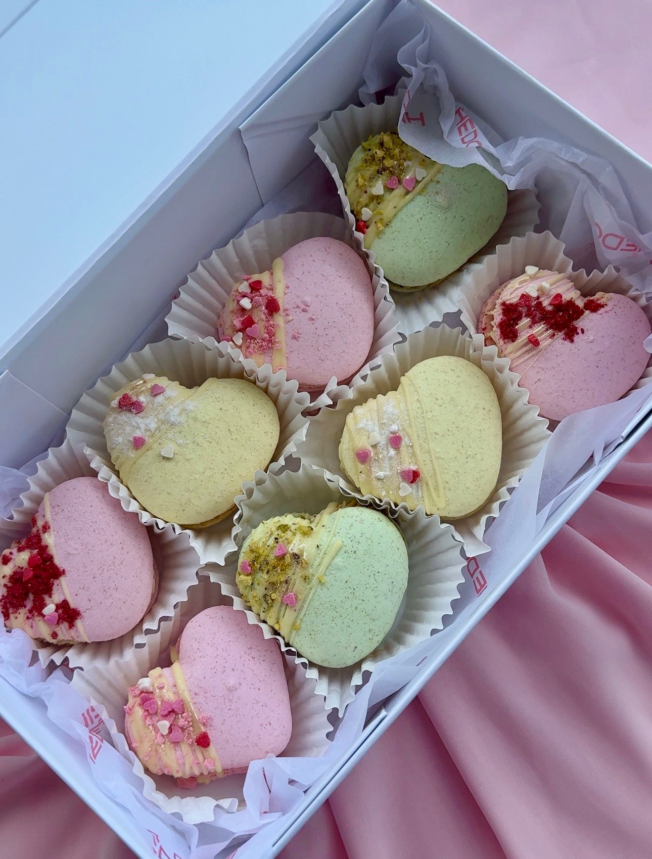 “Heart to Heart” — Macaroons Dessert Box