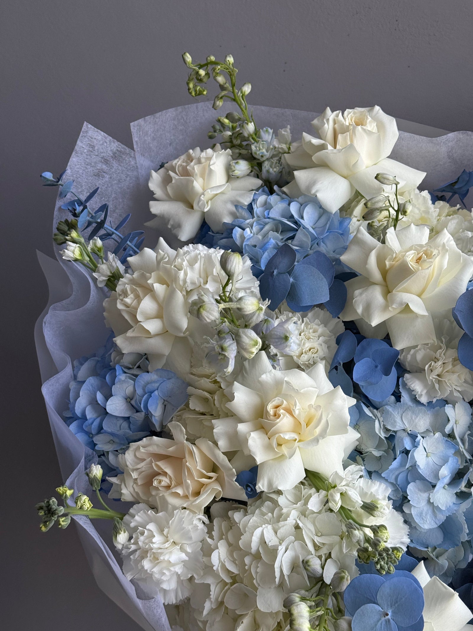 Bouquet “Below Zero” – hydrangeas, roses, delphiniums, carnation