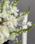 Flower box "Dreamy mix" - roses, delphiniums