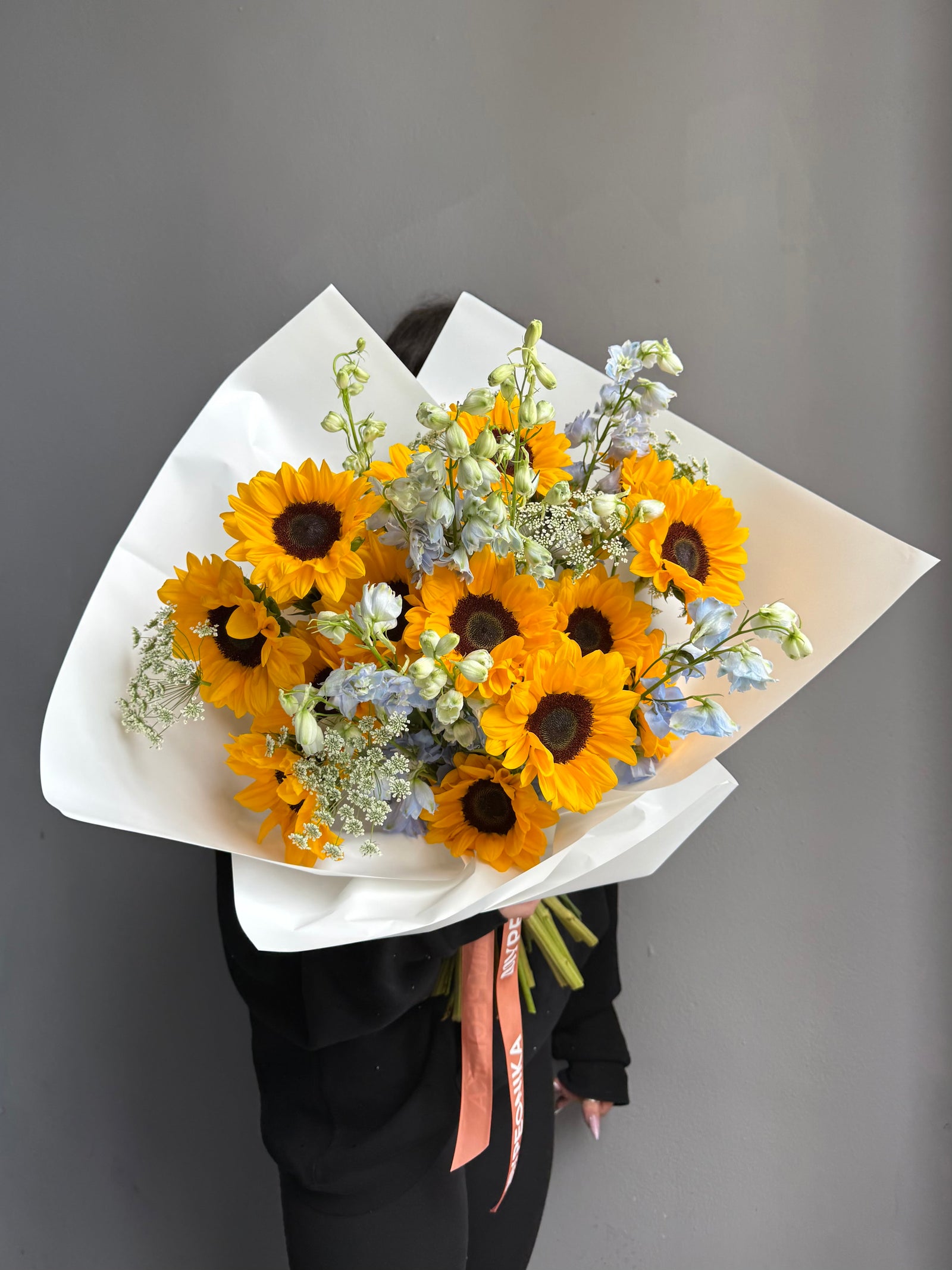 Bouquet “Hot Girl Summer” — sunflowers, delphinium