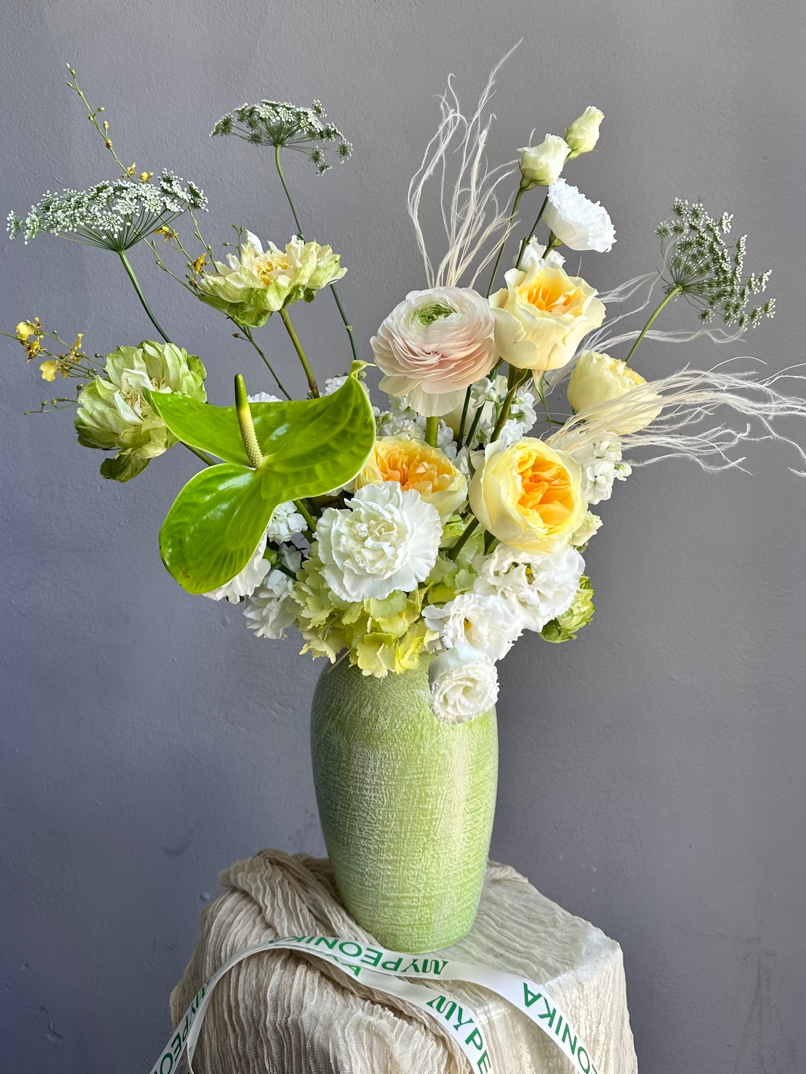 Vase Arrangement “Soft Jungle” — roses, veggie roses, lisianthus, anthurium