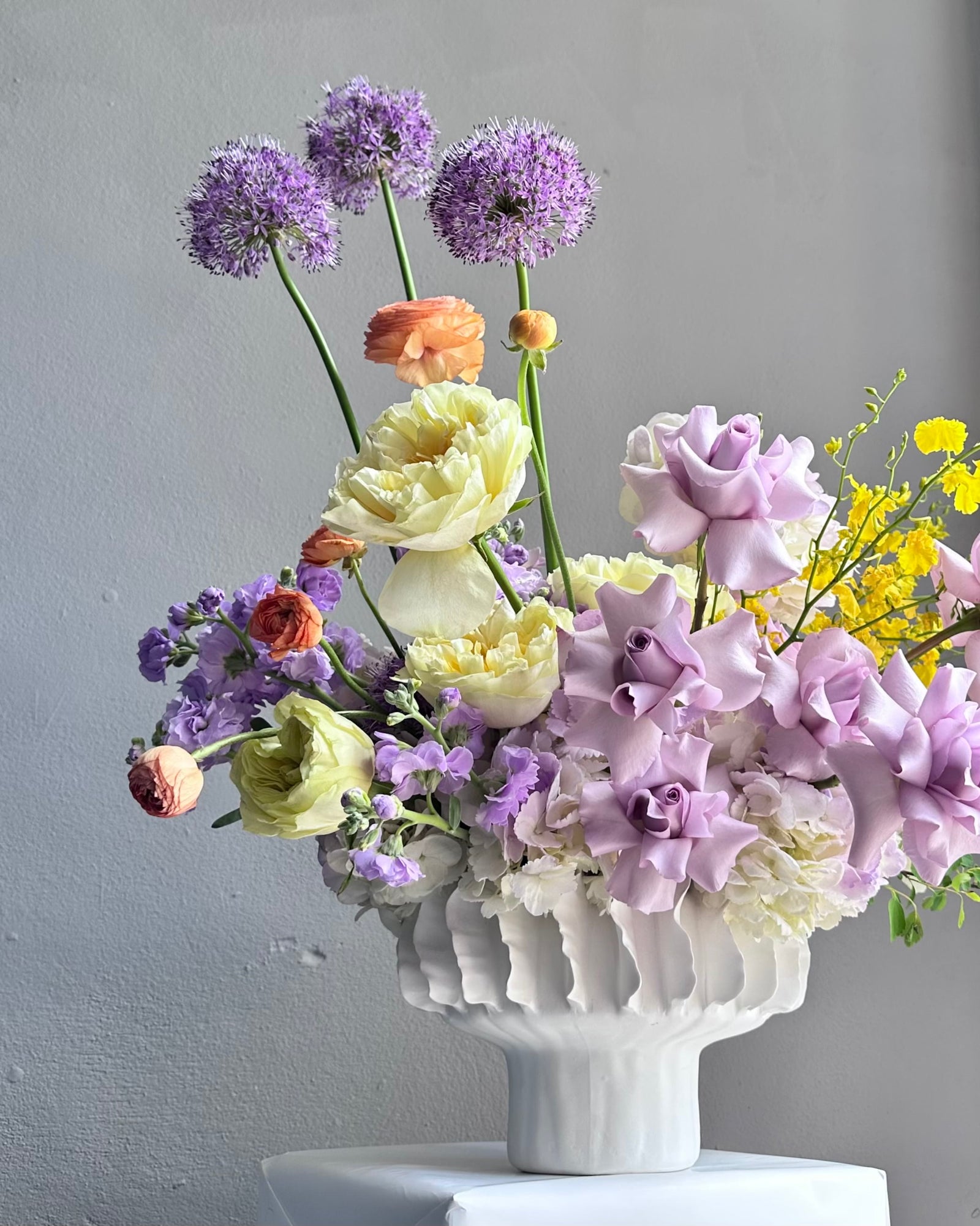 Vase Arrangement “Amethyst Sun” — roses, hydrangeas, allium, ranunculus