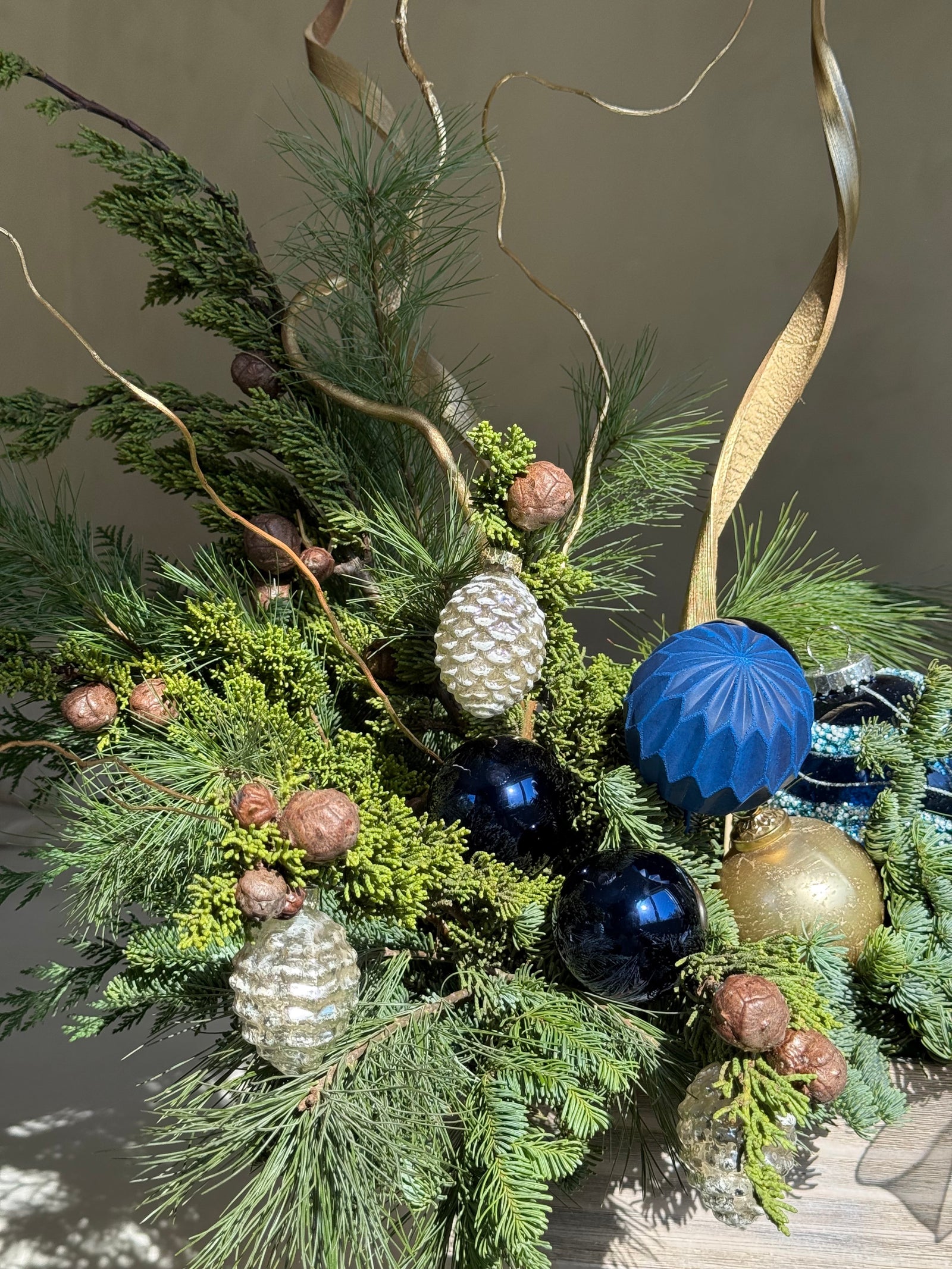 Candle Arrangement “Royal Blue”