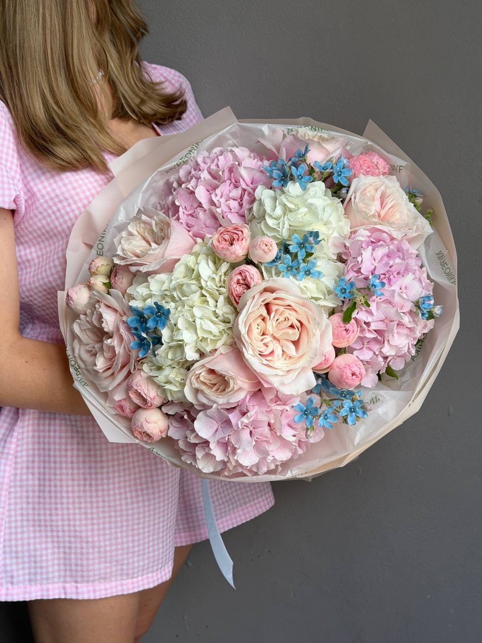 Bouquet “Everyone’s Type” — hydrangeas, roses, peonies