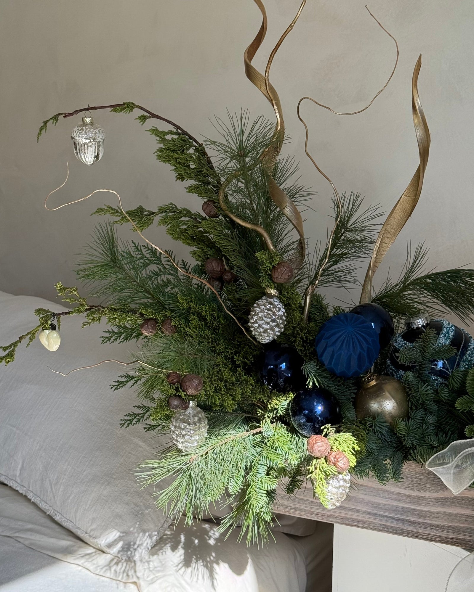 Candle Arrangement “Royal Blue”