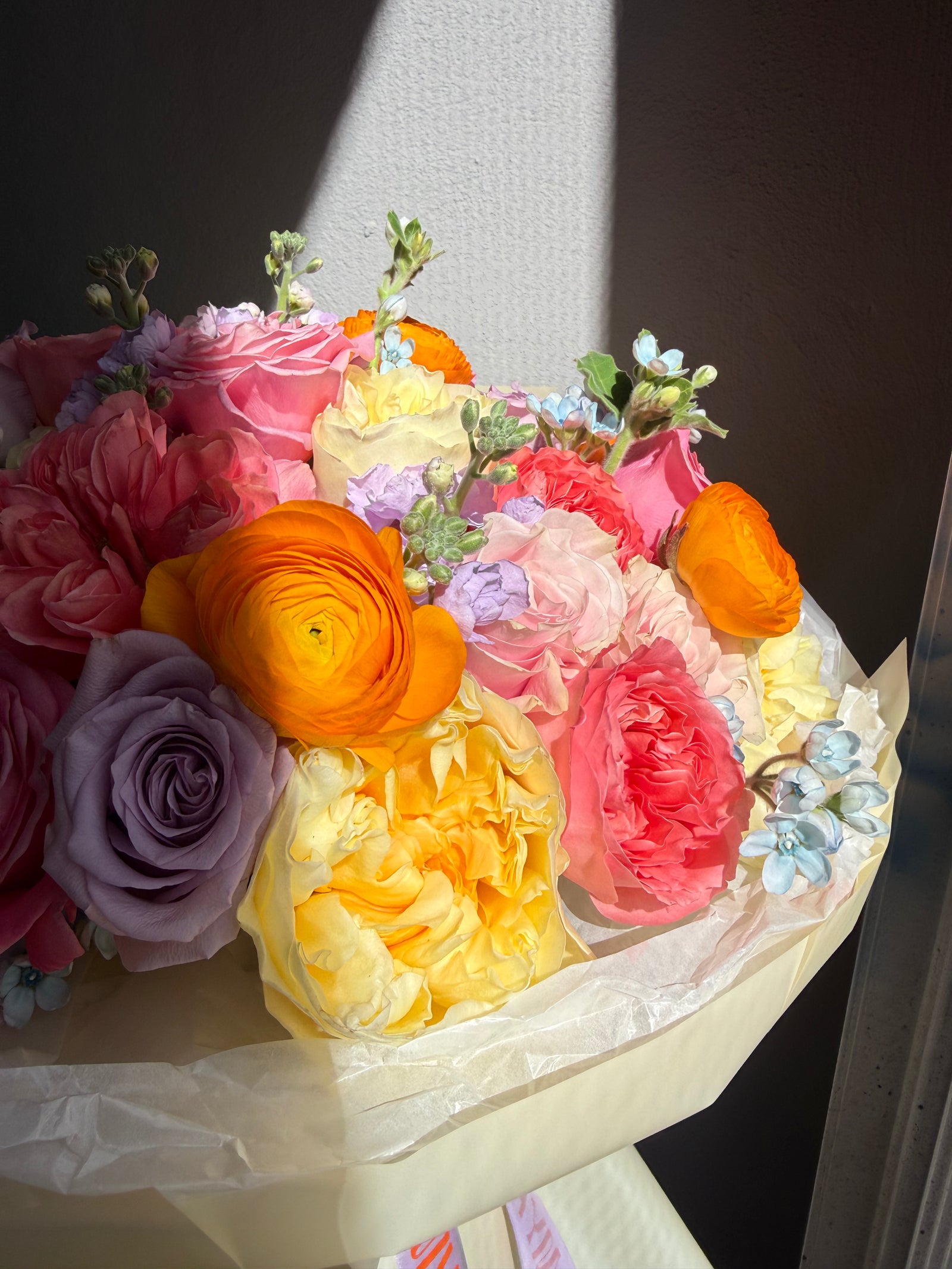 Bouquet "Dopamine" - roses, peony roses