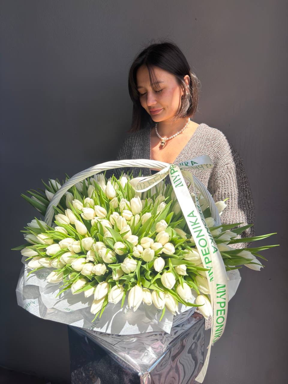 Flower Basket “If You Know, You Know” — 200 white tulips