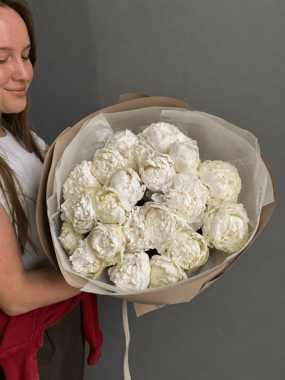 Bouquet of Peonies "Bowl of cream" - white peonies