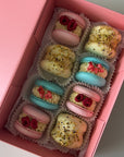 "Eight Ways to Say Love" - Set of 8 Large Macarons (AVAILABLE EXCLUSIVELY WITH BOUQUET ORDER)