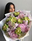 Bouquet “BLOOMTINI” - roses, hydrangeas, chamomiles