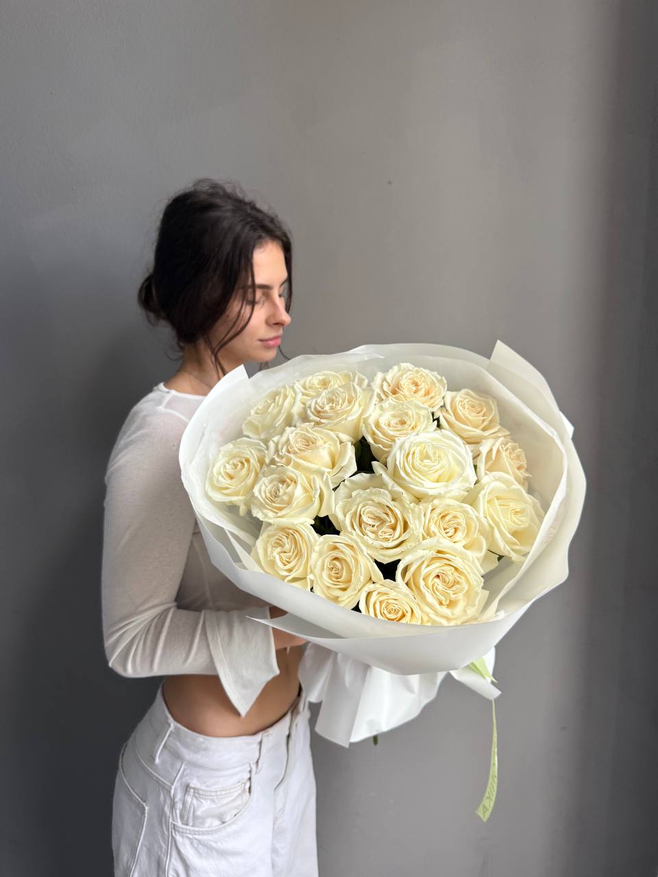Bouquet "Playa Blanca" - 18 white roses