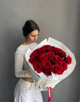 Bouquet "Explorer" - 18 red roses