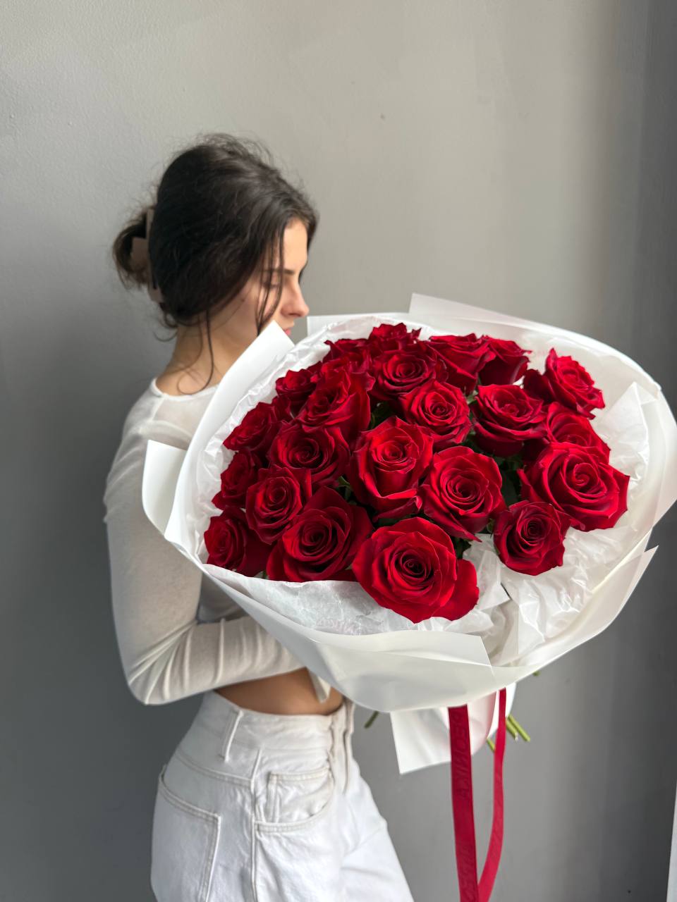 Bouquet "Explorer" - 25 red roses