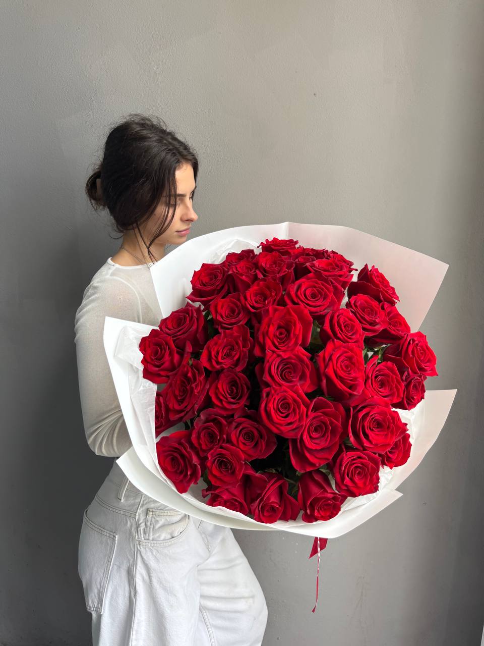 Bouquet "Explorer" - 40 red roses