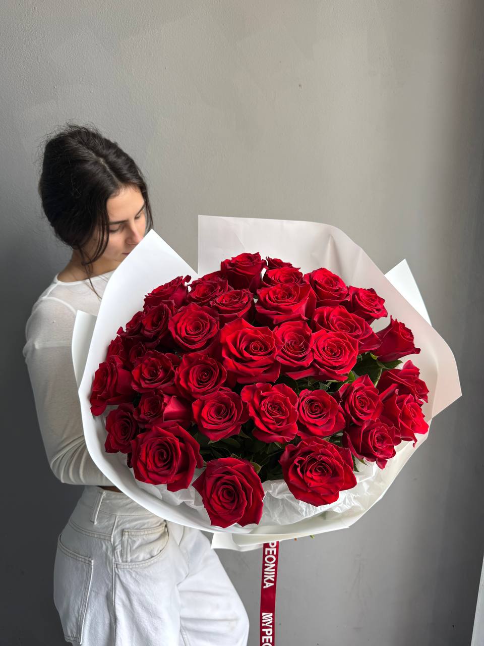 Bouquet "Explorer" - 36 red roses