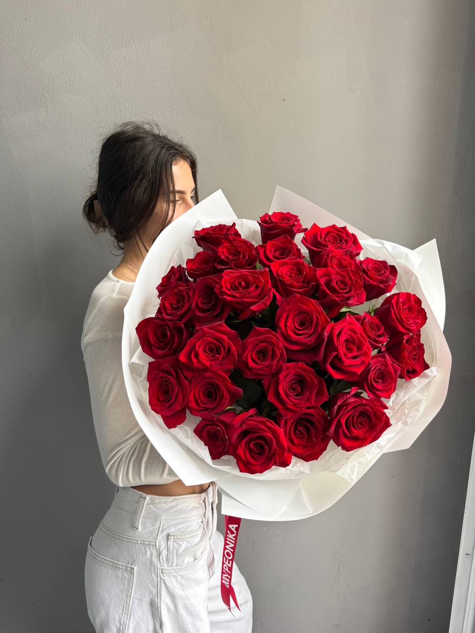 Bouquet "Explorer" - 30 red roses