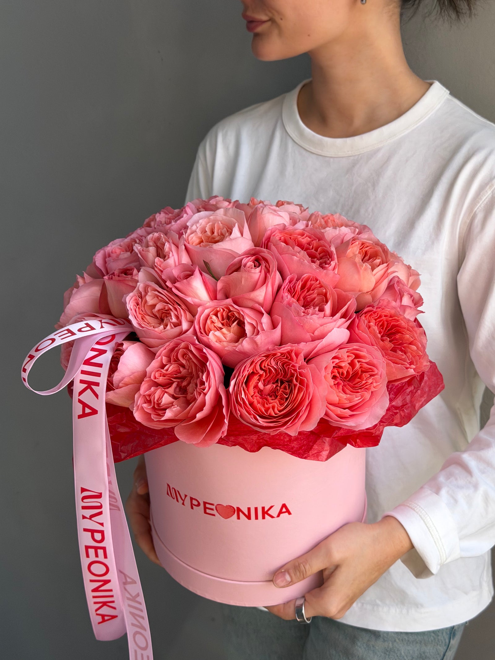 Flower box "Strawberry Kiss" - Pink  expression roses