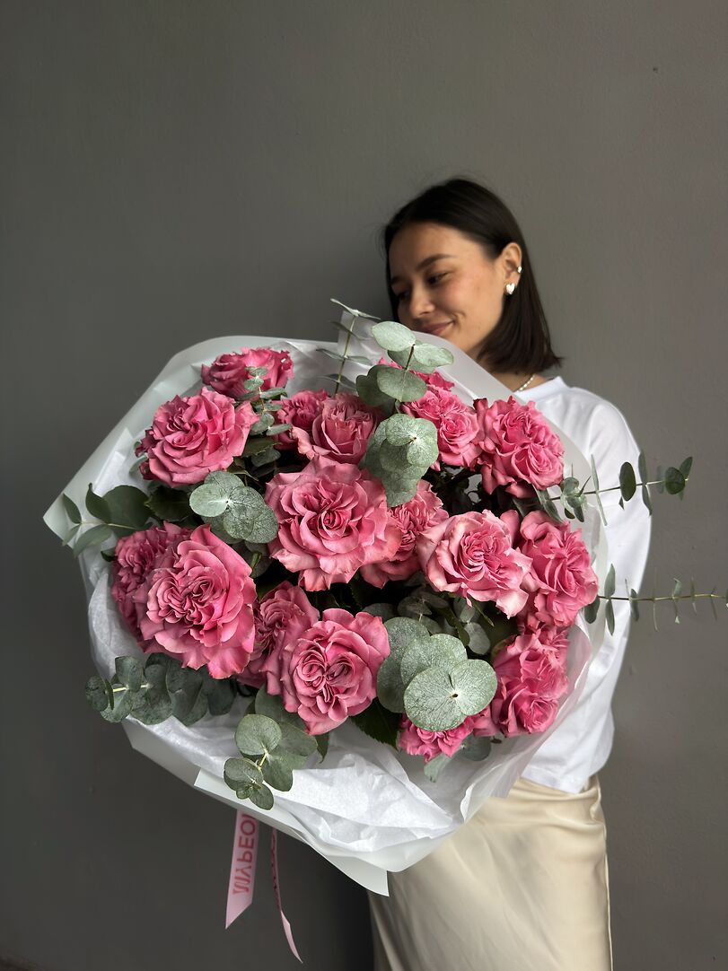 Bouquet “Pink Promise” - garden roses with eucalyptus