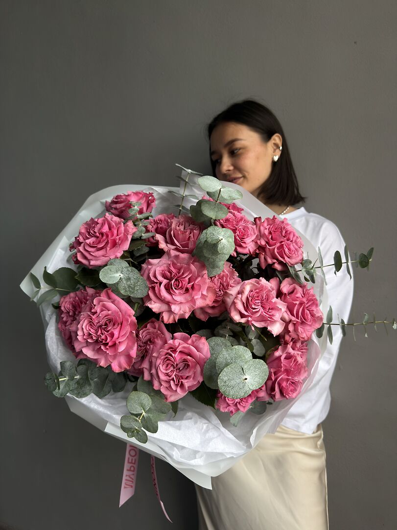 Bouquet “Pink Promise” - garden roses with eucalyptus