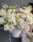 Flower Box “Miss Verona” - french roses, ranunculuses