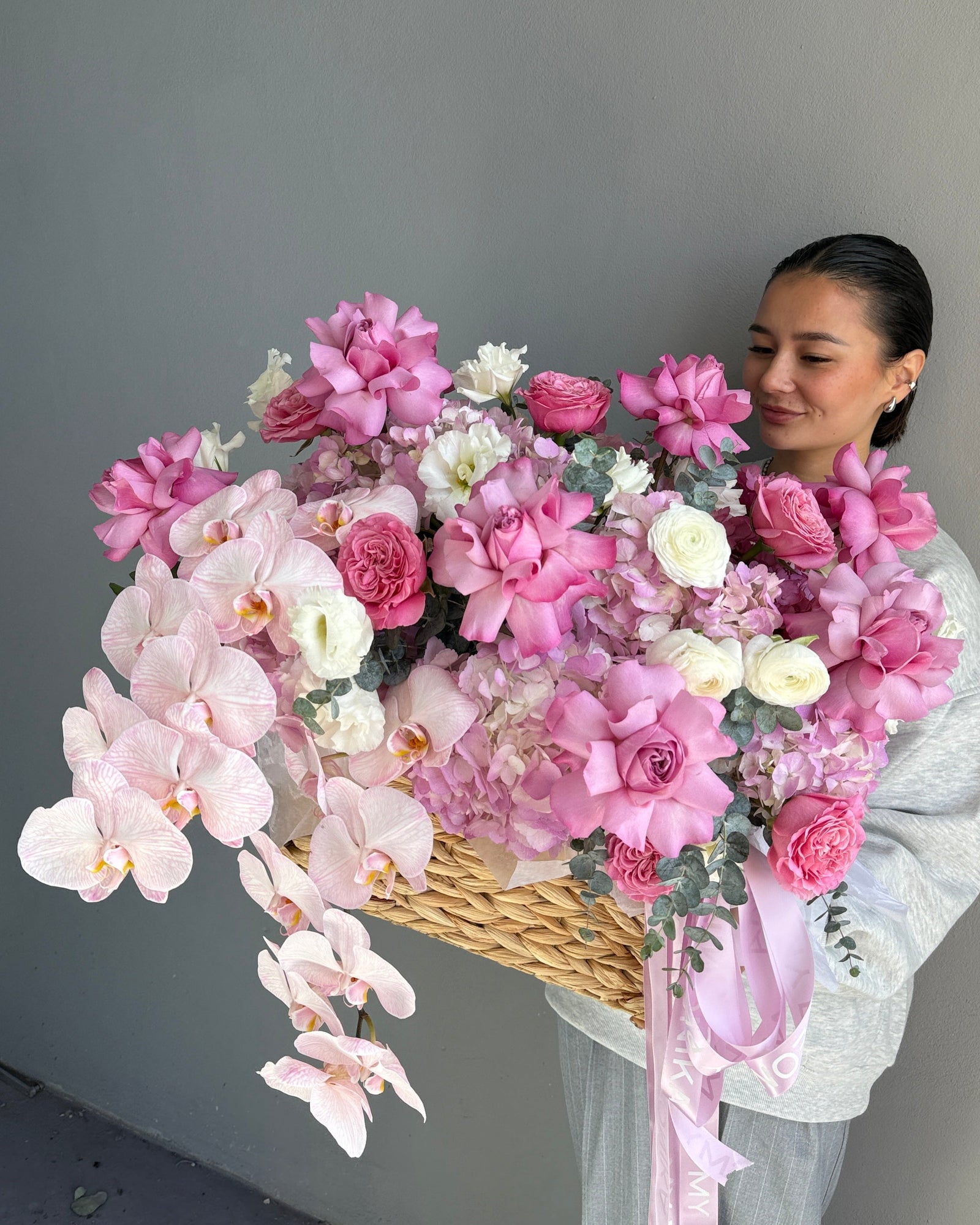 Flower Box "Bloom Baby Bloom" - Orchids, hydrangeas, roses