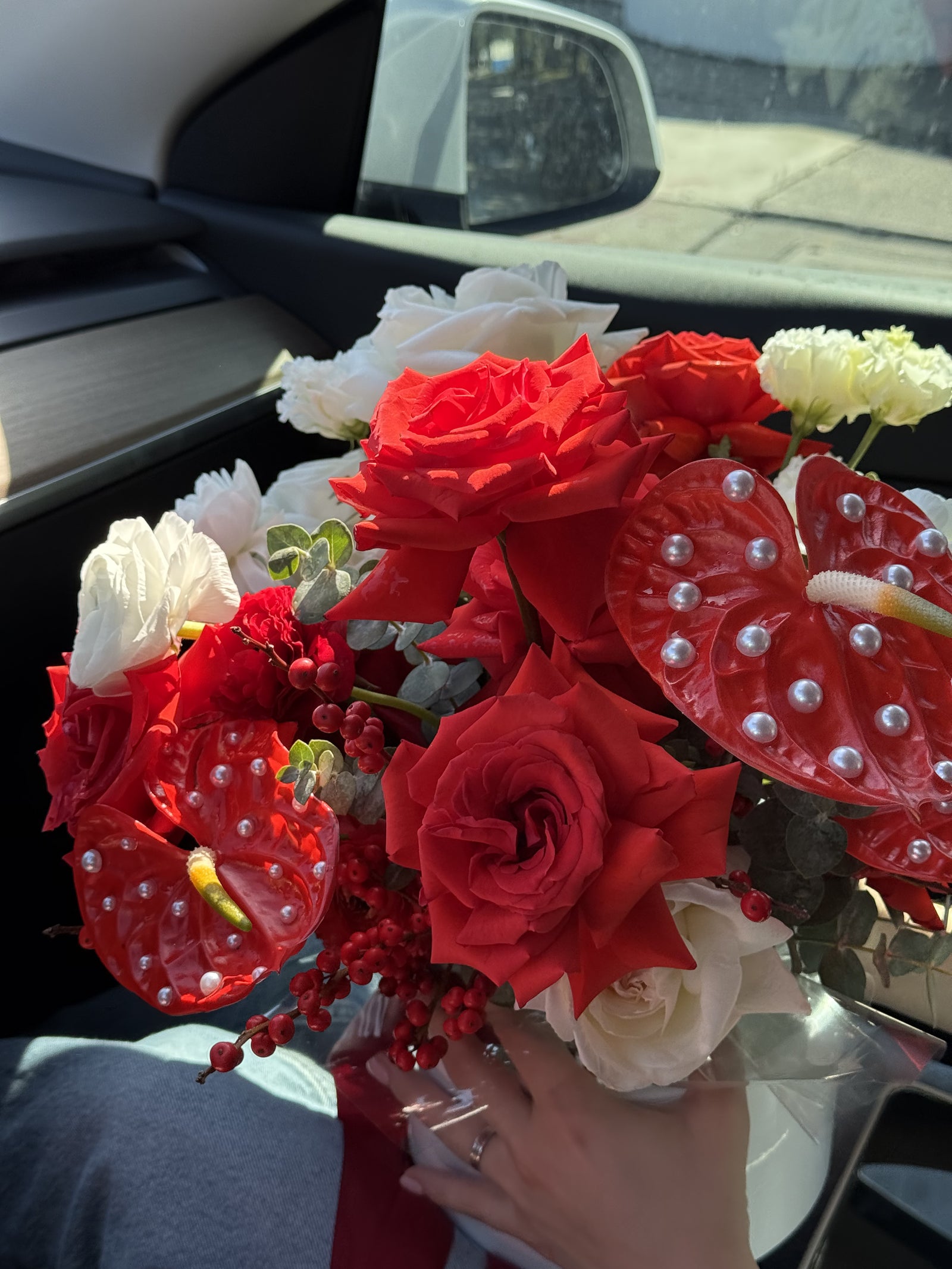 Wedding bouquet "Velvet Luxe" - Anthurium, roses, ranunculus