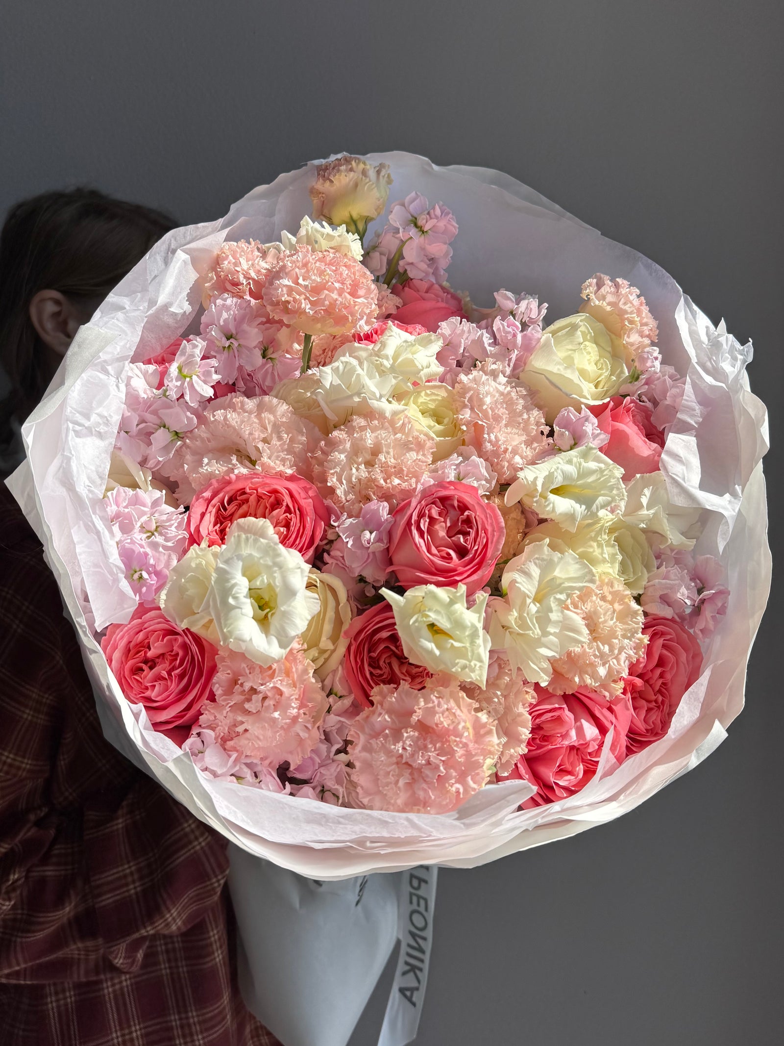 Bouquet "Hug Me Tight" - lisianthus, peony roses