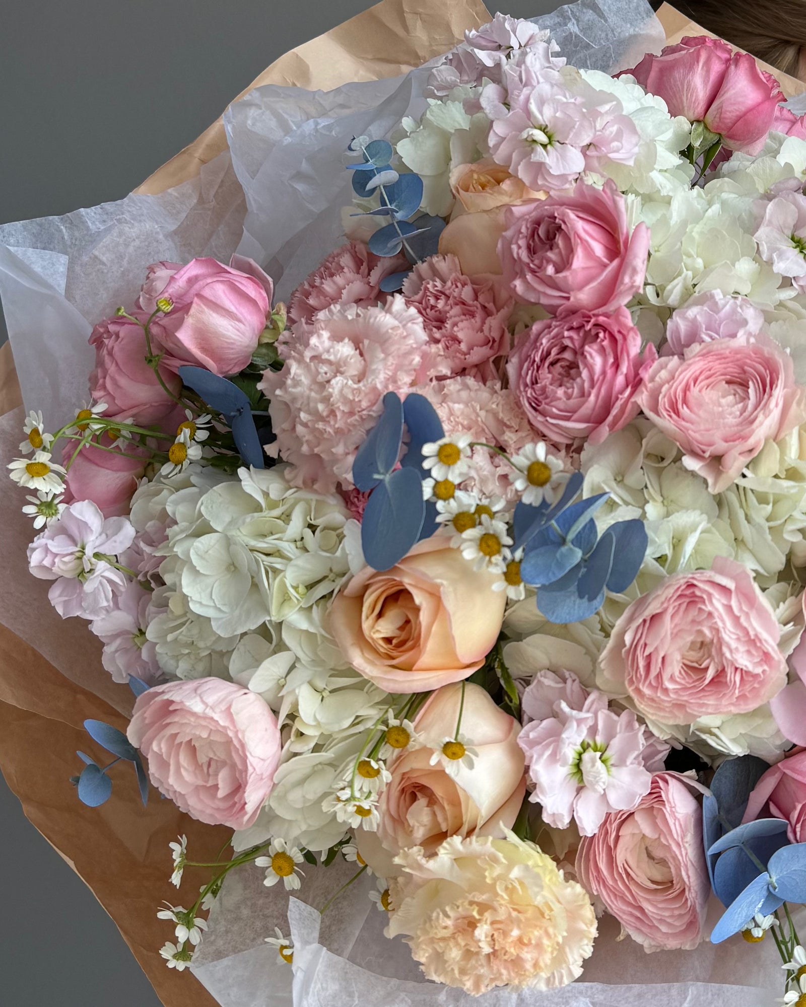 Bouquet "Moonlight Kiss" - lisianthus, peony roses, ranunculus
