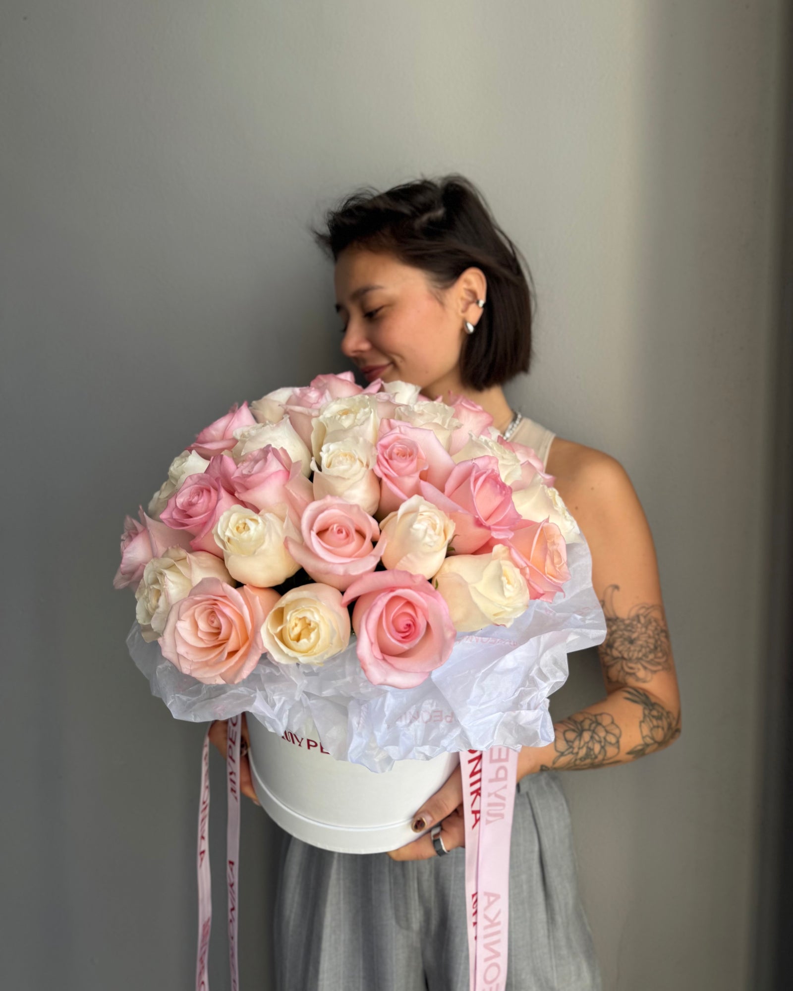 Flower Box “Pinky White“ Roses