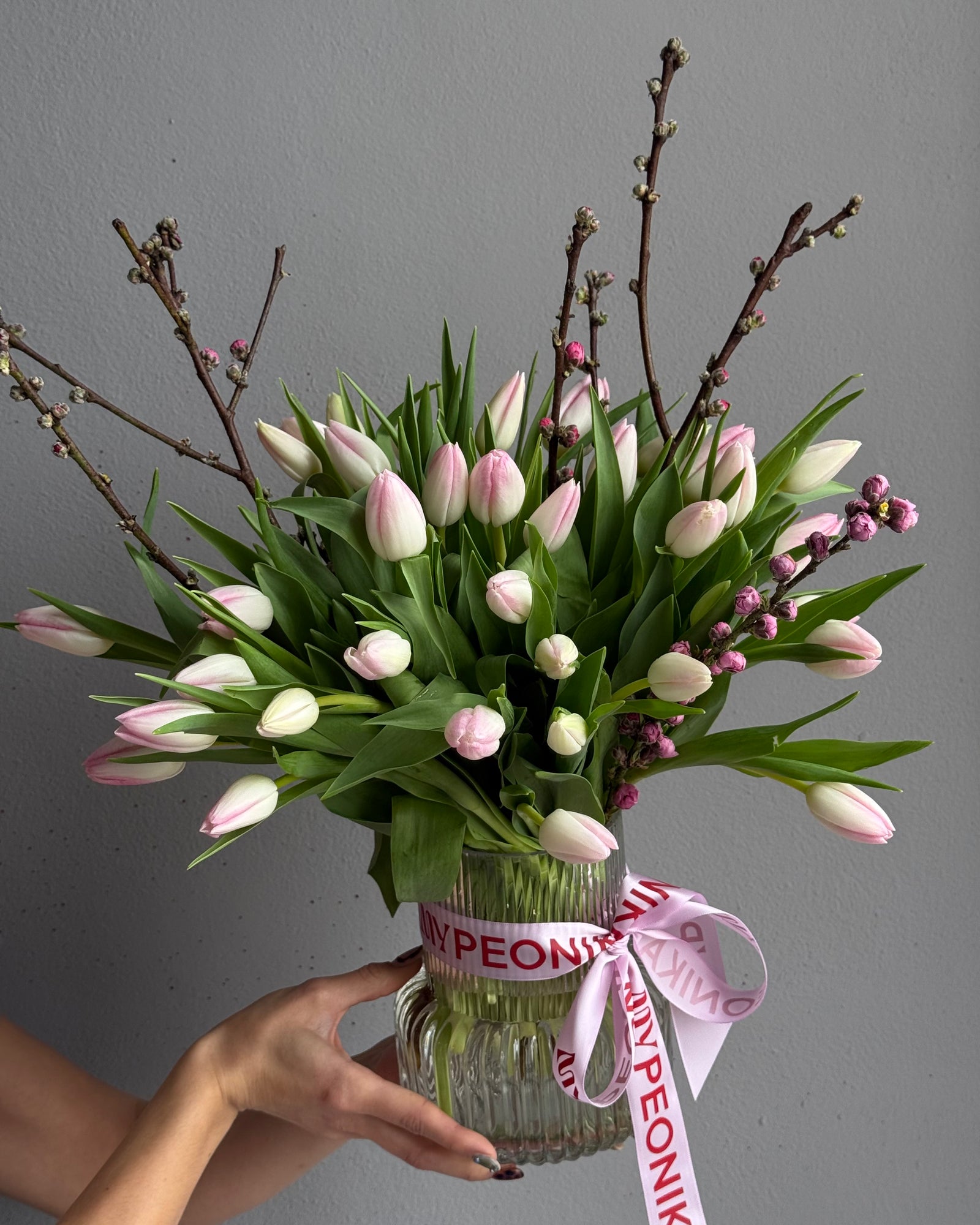 Bouquet in a Vase "Tulip Seduction" - 45 tulips, apricot blossoms, vase