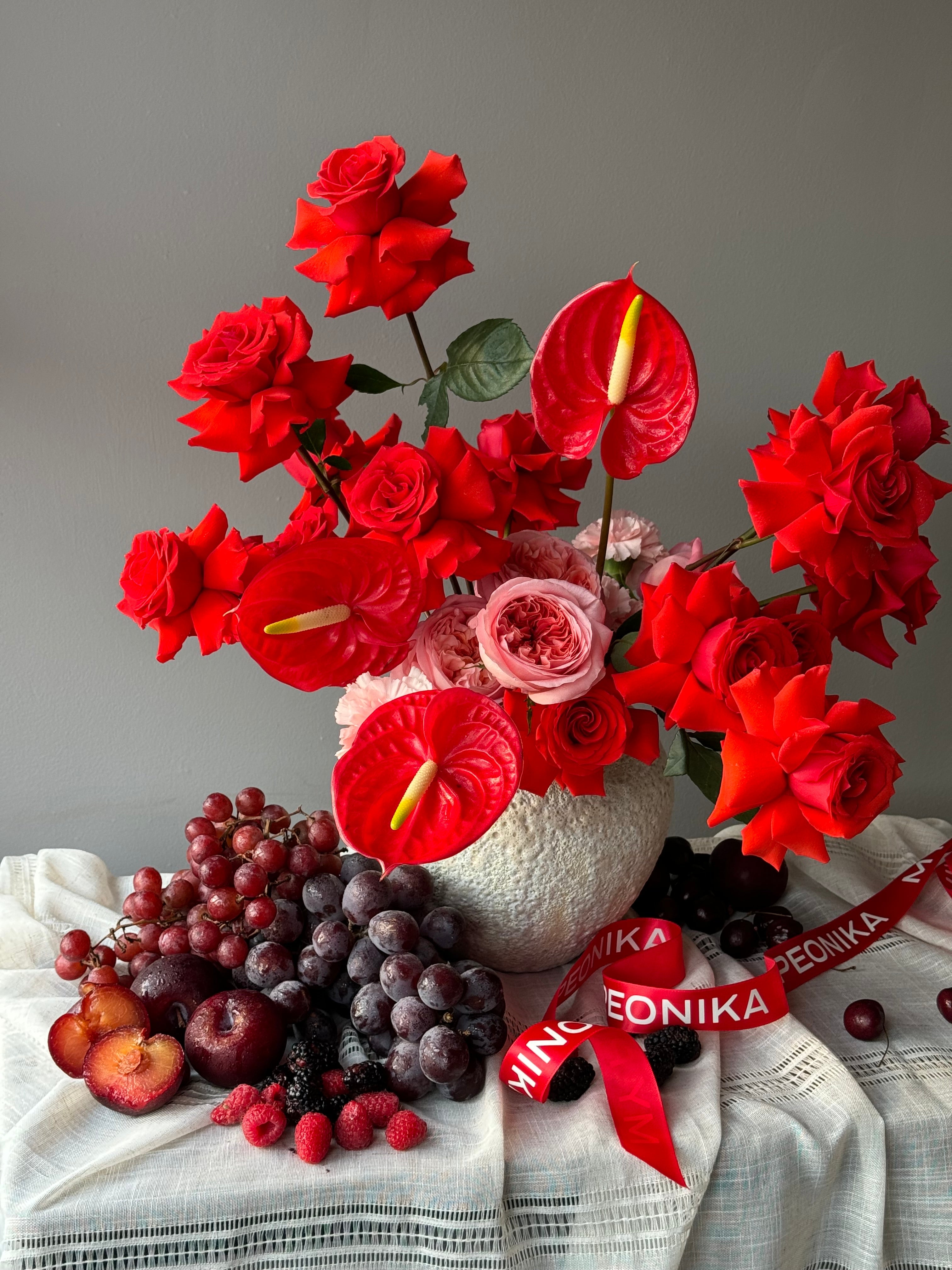 Interior arrangement in a vase “Nina” - roses, anthuriums My