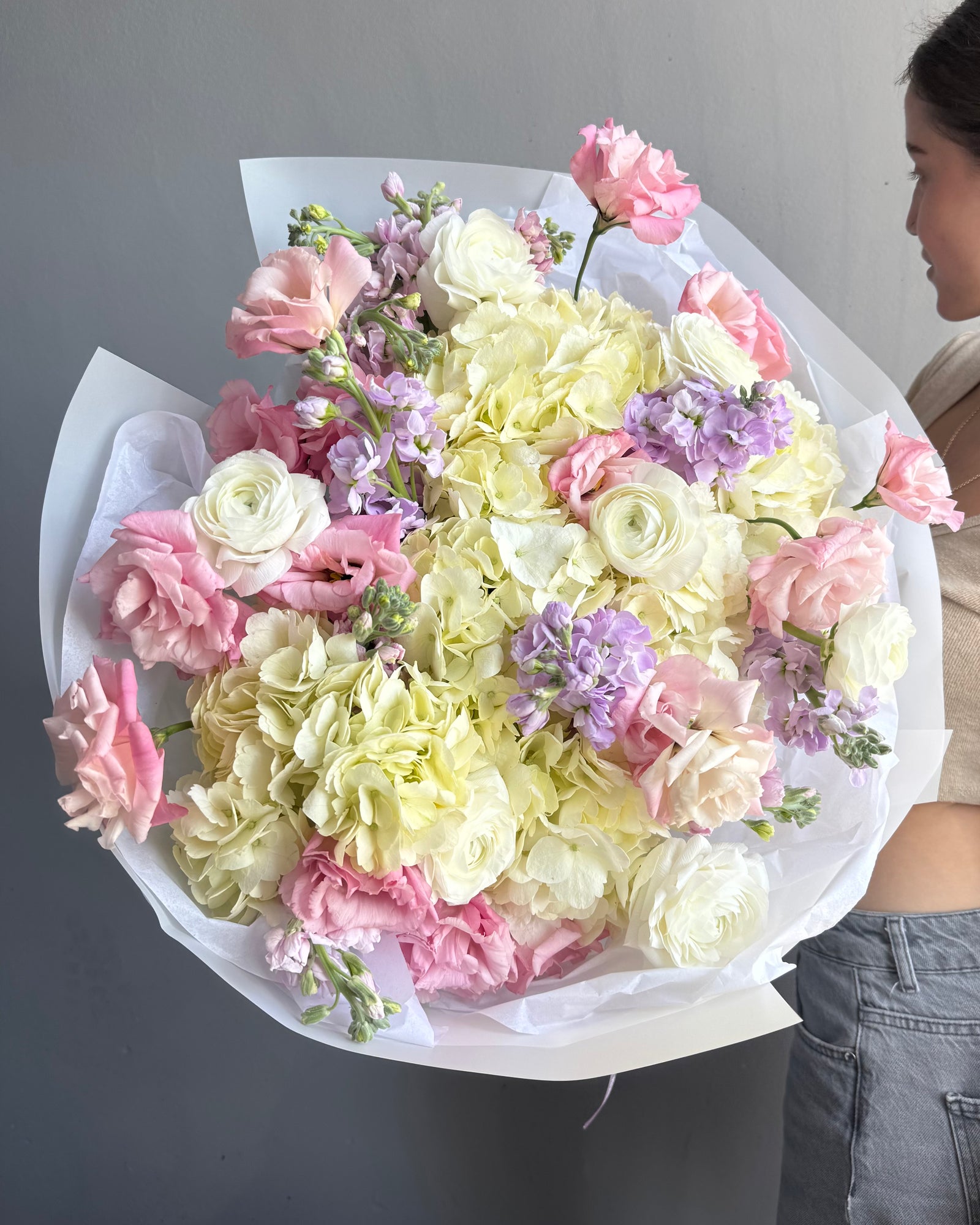 Bouquet "Murmur" - Ranunculus , hydrangeas, lisianthus