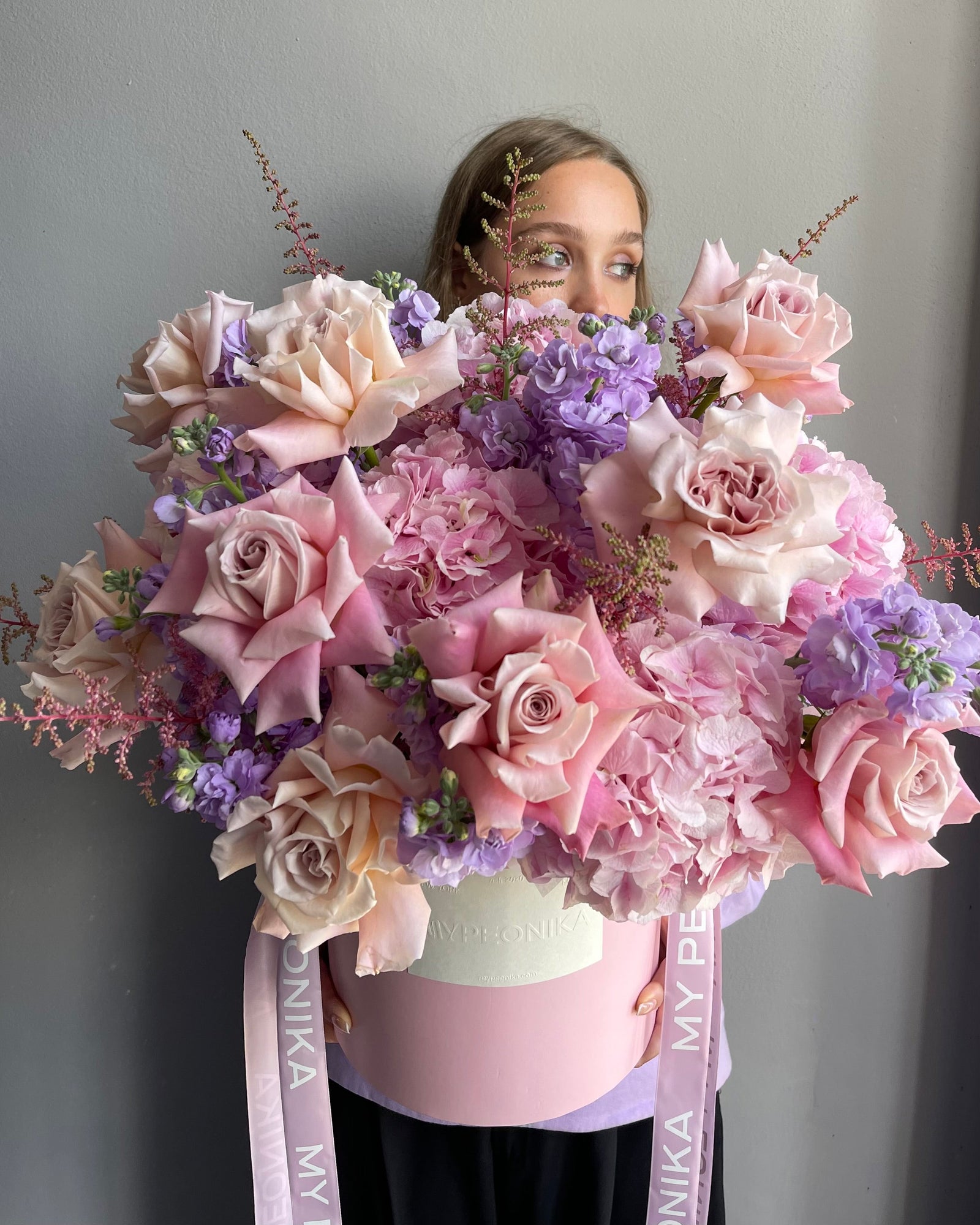 Flower box “Midnight Romance” - roses, hydrangeas