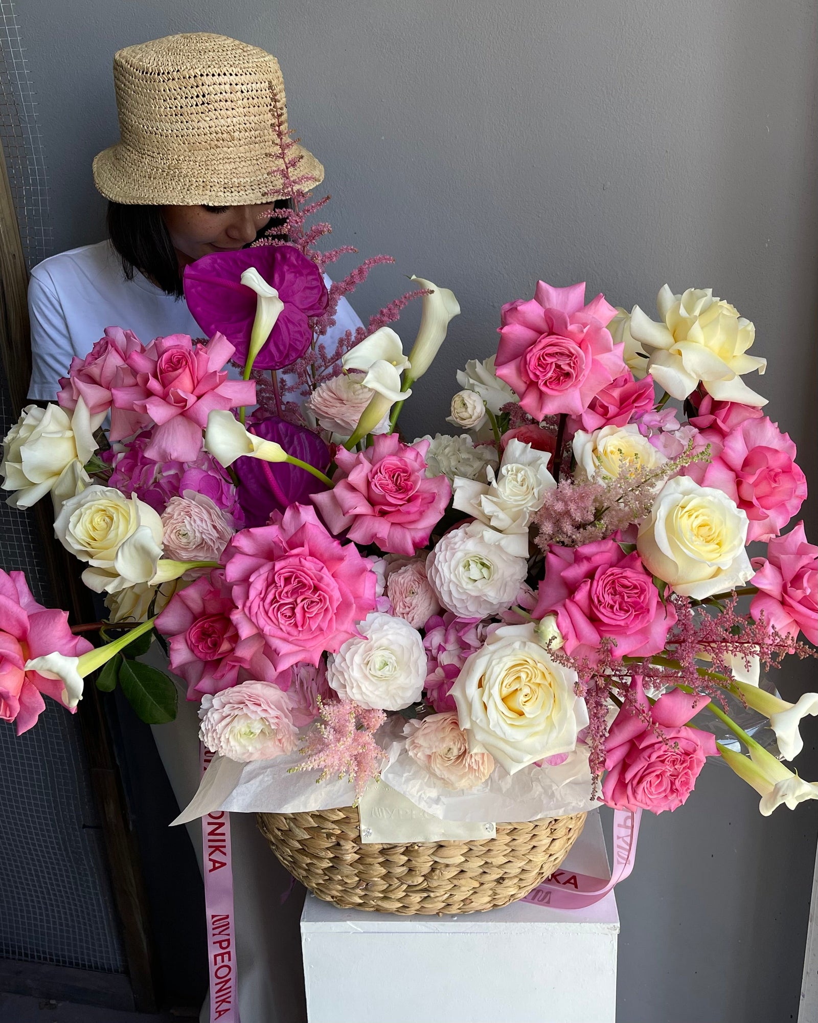 Flower basket “Rosy Splendor" - roses, calla lilies, ranunculuses (ONLY MIAMI)