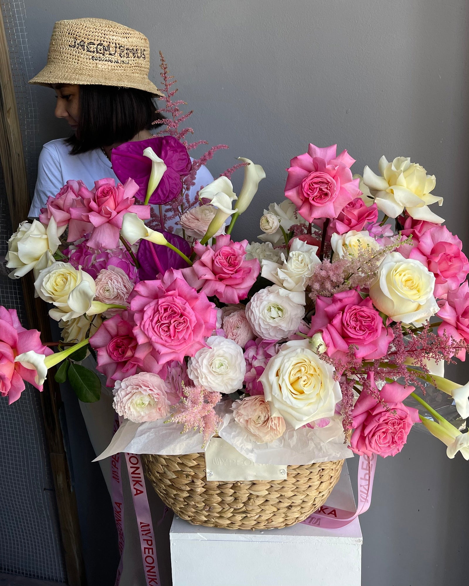 Flower basket “Rosy Splendor" - roses, calla lilies, ranunculuses (ONLY MIAMI)