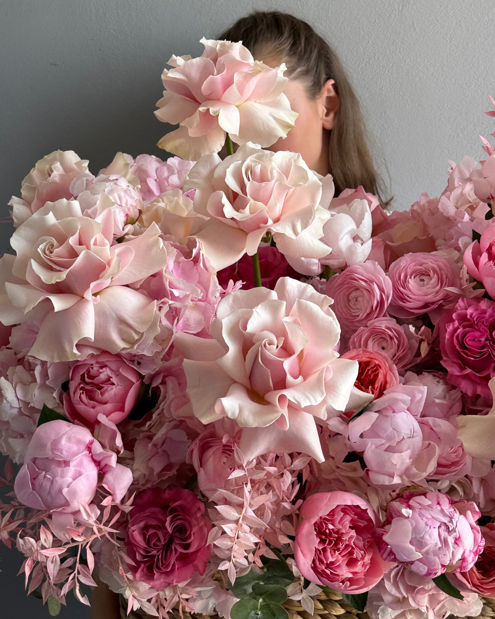 Flower Basket "The Way I Love You" - roses, hydrangeas, ranunculuses