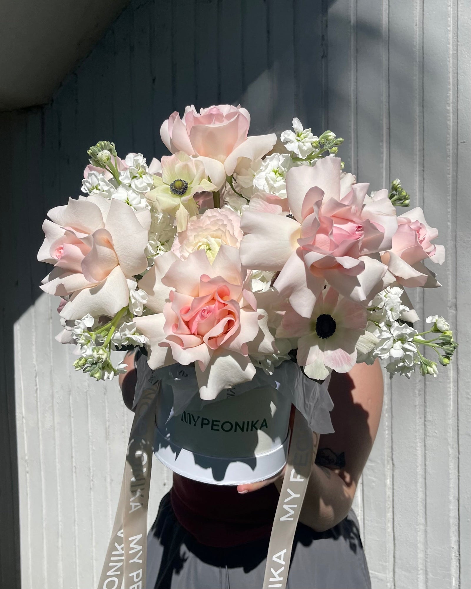 Flower Box “Anemone Amour” - anemones, roses